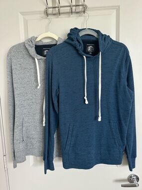 Bundle of 2 Men's Lightweight Pullover Hoodie - Casual Drawstring Sweatshirt